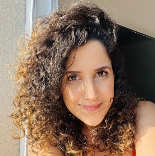 Lívia Bonamichi