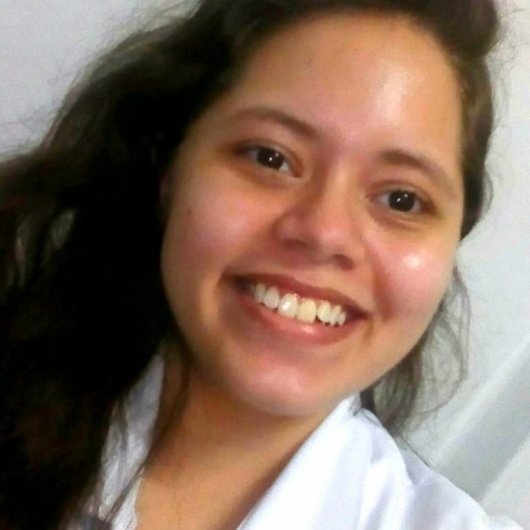 Dra. Naiany Camelo