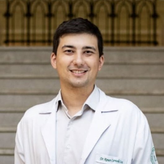 Dr. Renan Carnicelli Lessa Silva