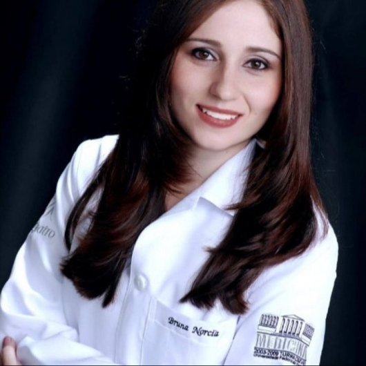 Dra. Bruna Norcia Salvador
