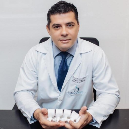Dr. Thiago Salati