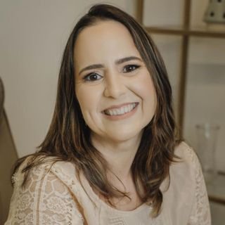 Dra. Andreza Aretakis