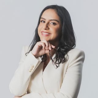 Dra. Bruna Souza