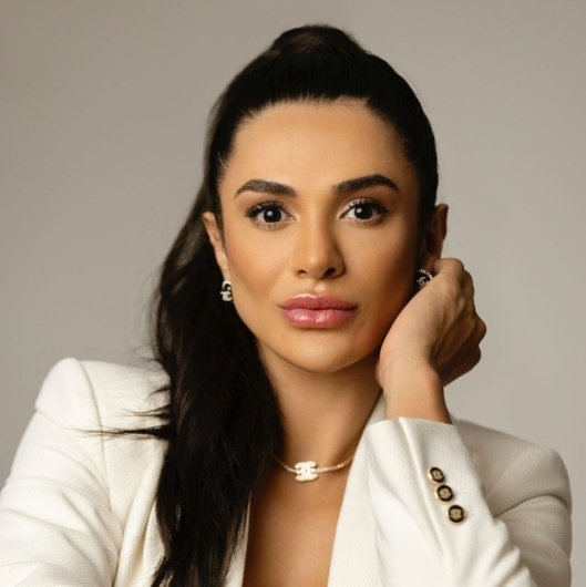 Dra. Luiza Assis Rocha