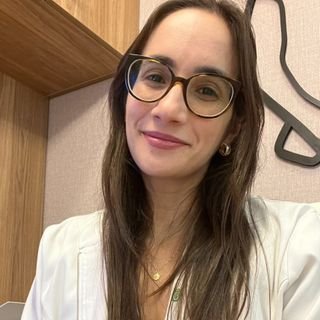 Dra. Danielle Calil