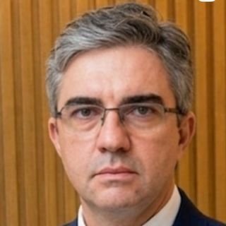 Dr. Sandro Ferreira de Siqueira