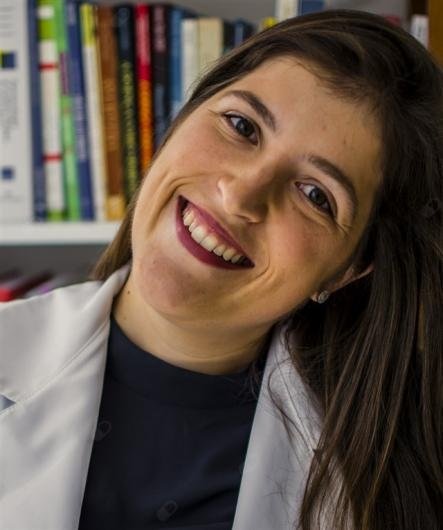 Dra. Fernanda Marques Fernandes Lima