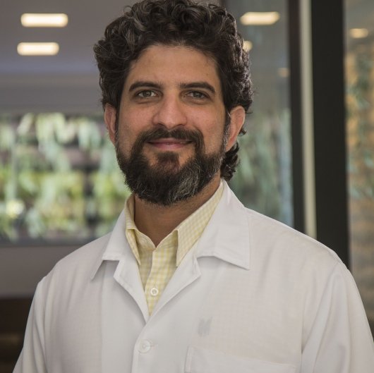 Dr. Fabricio C. J. Penha