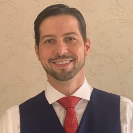 Dr. Gustavo Andrade Gimenes