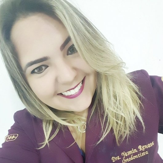 Dra. Yasmin Renata Calixto Pires