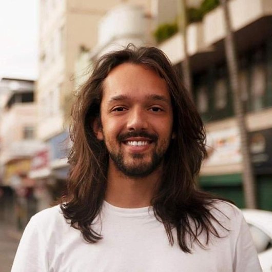 Dr. Victor Dias