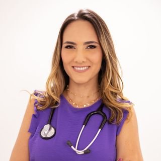 Dra. Natália Figueira Medina Gomide