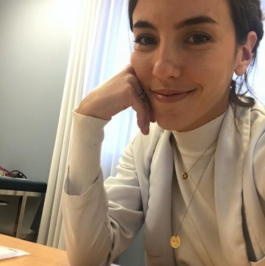 Dra. Mariel Corrêa