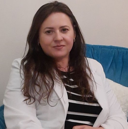 Dra. Priscila da Silva Macacari