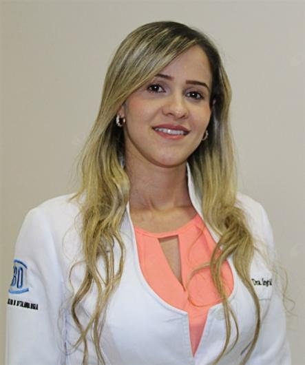 Dra. Ingrid Mendes Alves