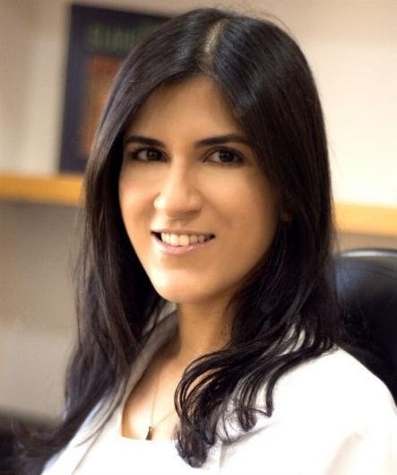 Dra. Carla Moreira Albhy
