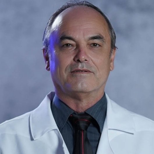 Dr. Oscar Nunes Alves