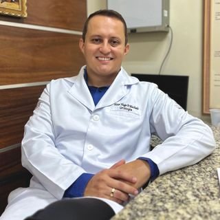 Dr. Victor Hugo Peixoto Machado