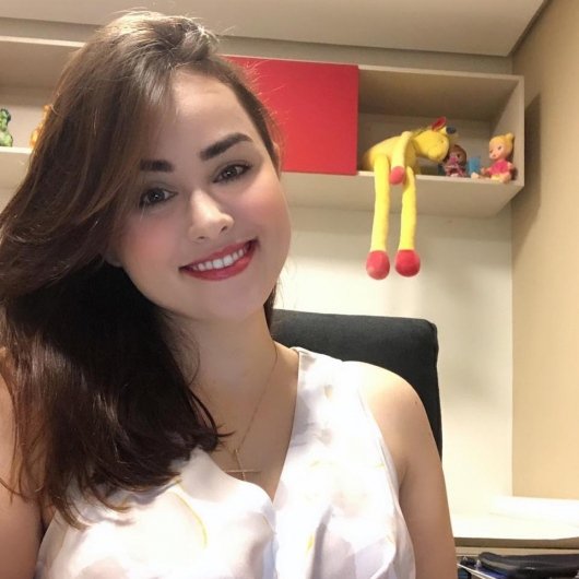 Dra. Weila Alves Rezende