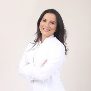 Dra. Thaís Pereira Luz