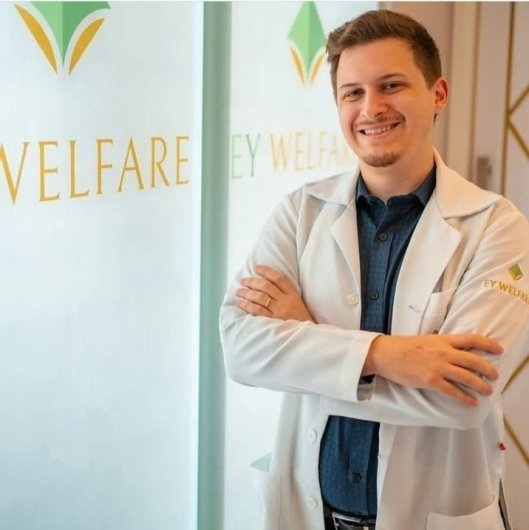 Dr. Yan Machado