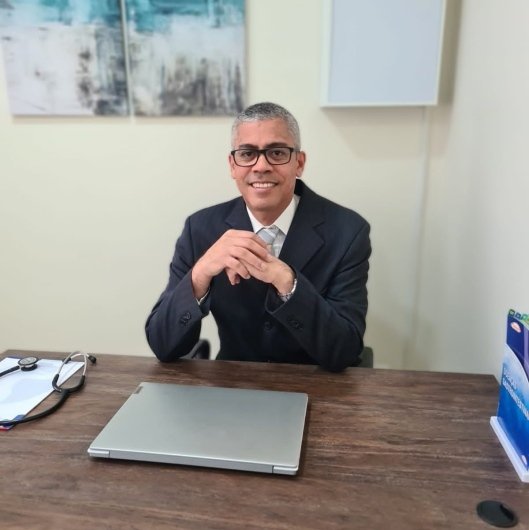 Dr. Allan Machado Silva