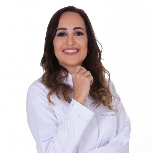 Dra. Ana Cristina Macêdo Barcelos