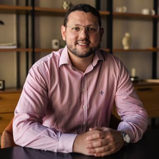 Dr. Leandro Dorigo