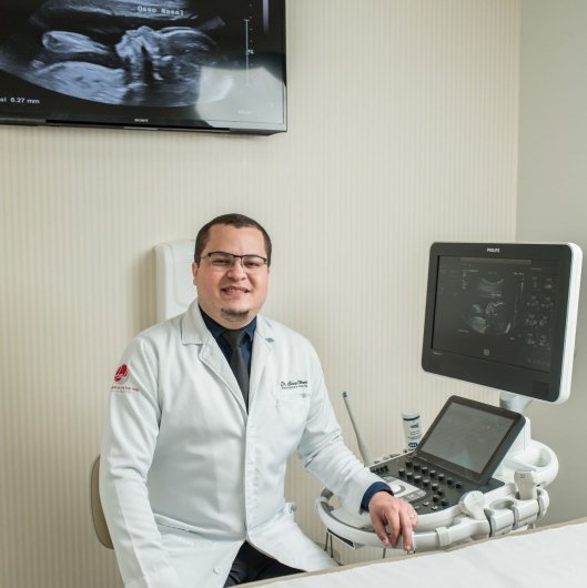 Dr. Lucas Leite Pires Nunes