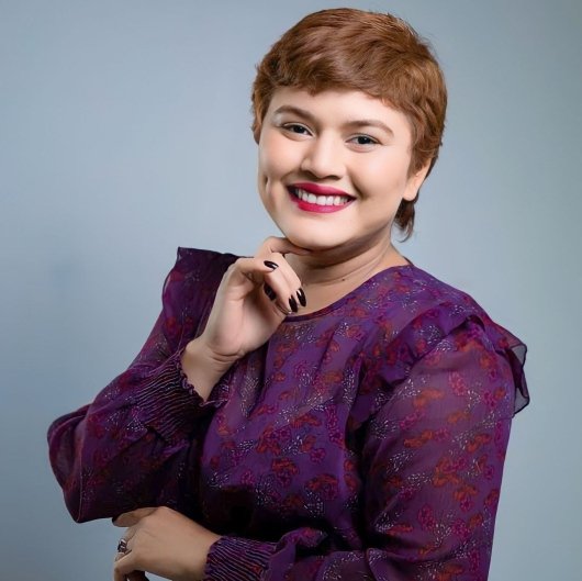 Prof. Jaqueline Cardoso Costa