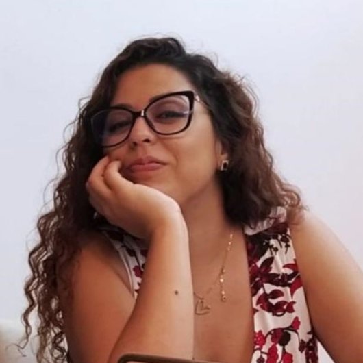 Dra. Lara Sampaio