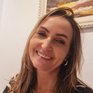Dra. Catia Cristina Lopes Moreira