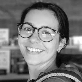 Dra. Débora Mendonça de Souza Lemos