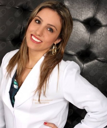 Dra. Aline Somacal