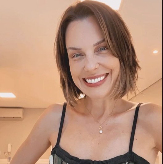 Tássia Pfeifer de Almeida