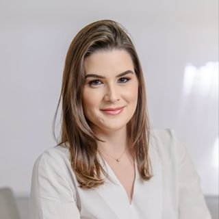 Dra. Tâmara de Andrade Lindau