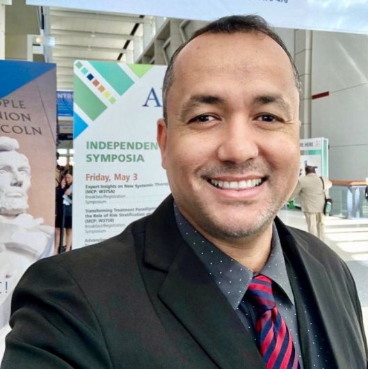 Dr. Valmir Santos Silva