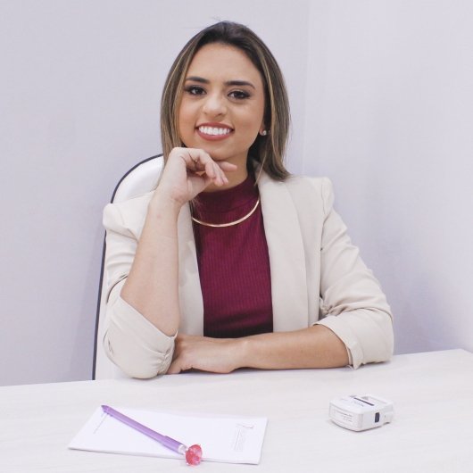 Dra. Paula Fernandes