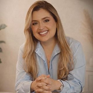 Dra. Suellen Del Pilar Travassos Sanchez Rojas