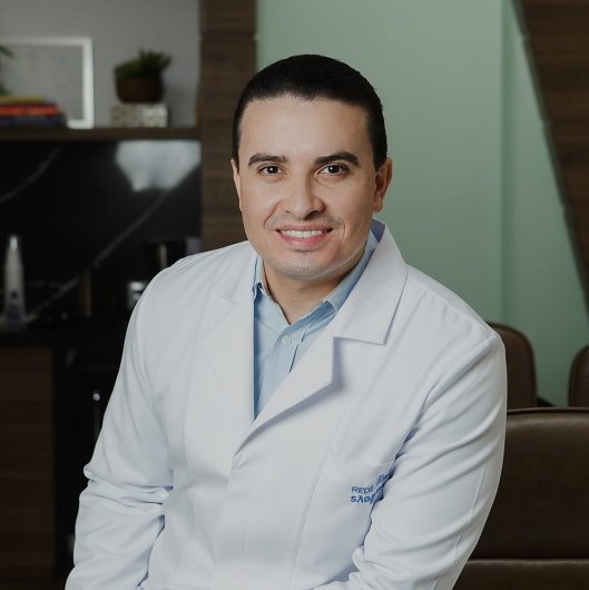 Dr. Tiago Bezerra de Freitas Diniz
