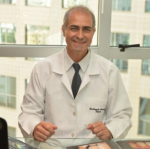 Dr. Angelo Freitas Lopes