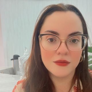 Dra. Aline Guerreiro