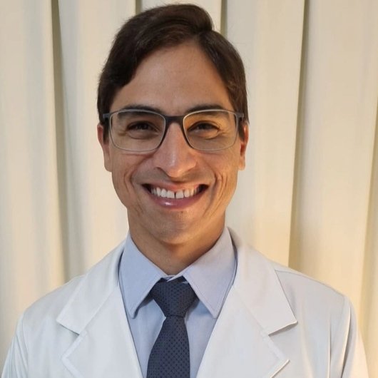 Dr. Henrique Aragão Silveira