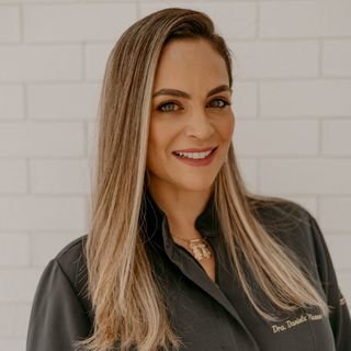Dra. Daniela Nasser e Silva .