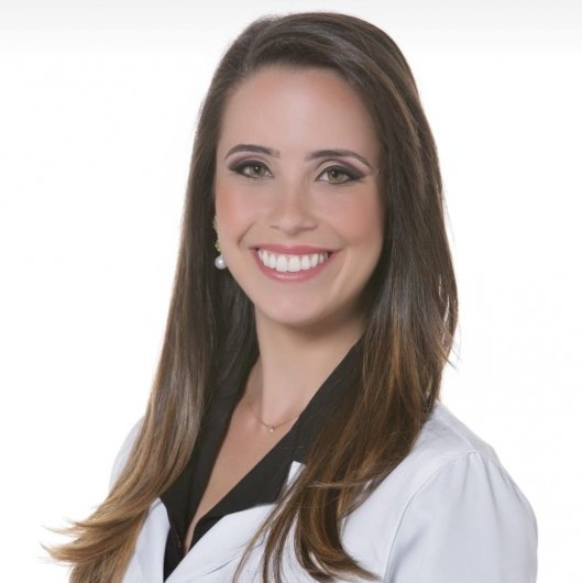 Dra. Laura Lima Fonseca Fagundes