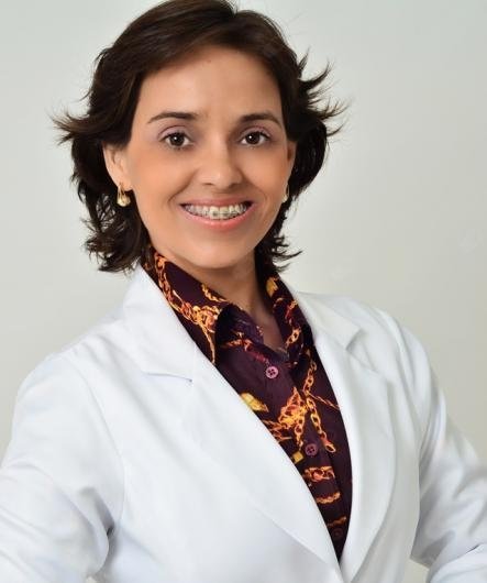 Dra. Karina Alvarenga Ribeiro