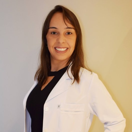 Dra. Camila Farnese Rezende