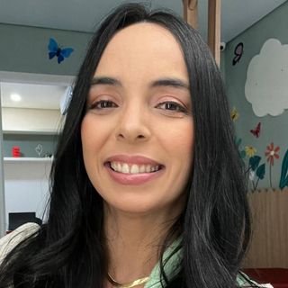 Cândida Caroline Mousinho de Sá