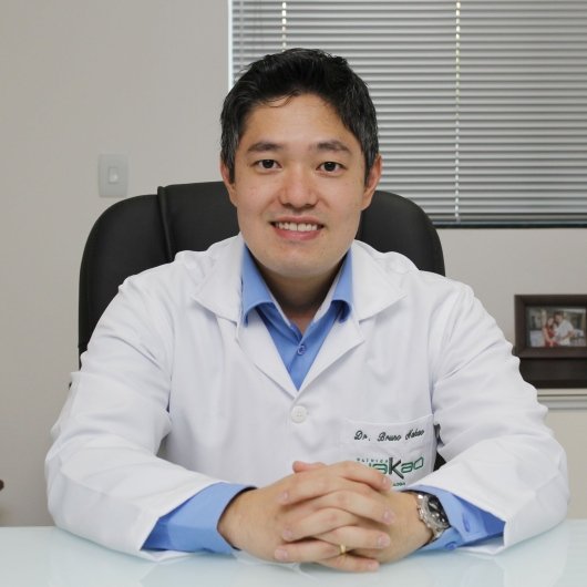 Dr. Bruno Nakao