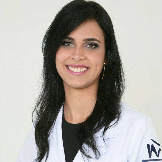 Dra. Fabiana Cassiano